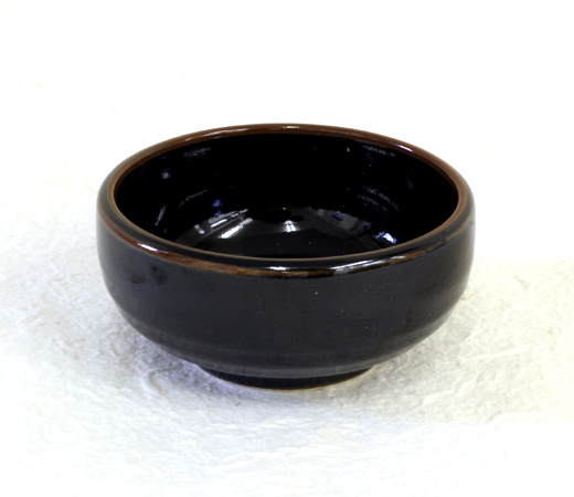 黒釉３.５小鉢